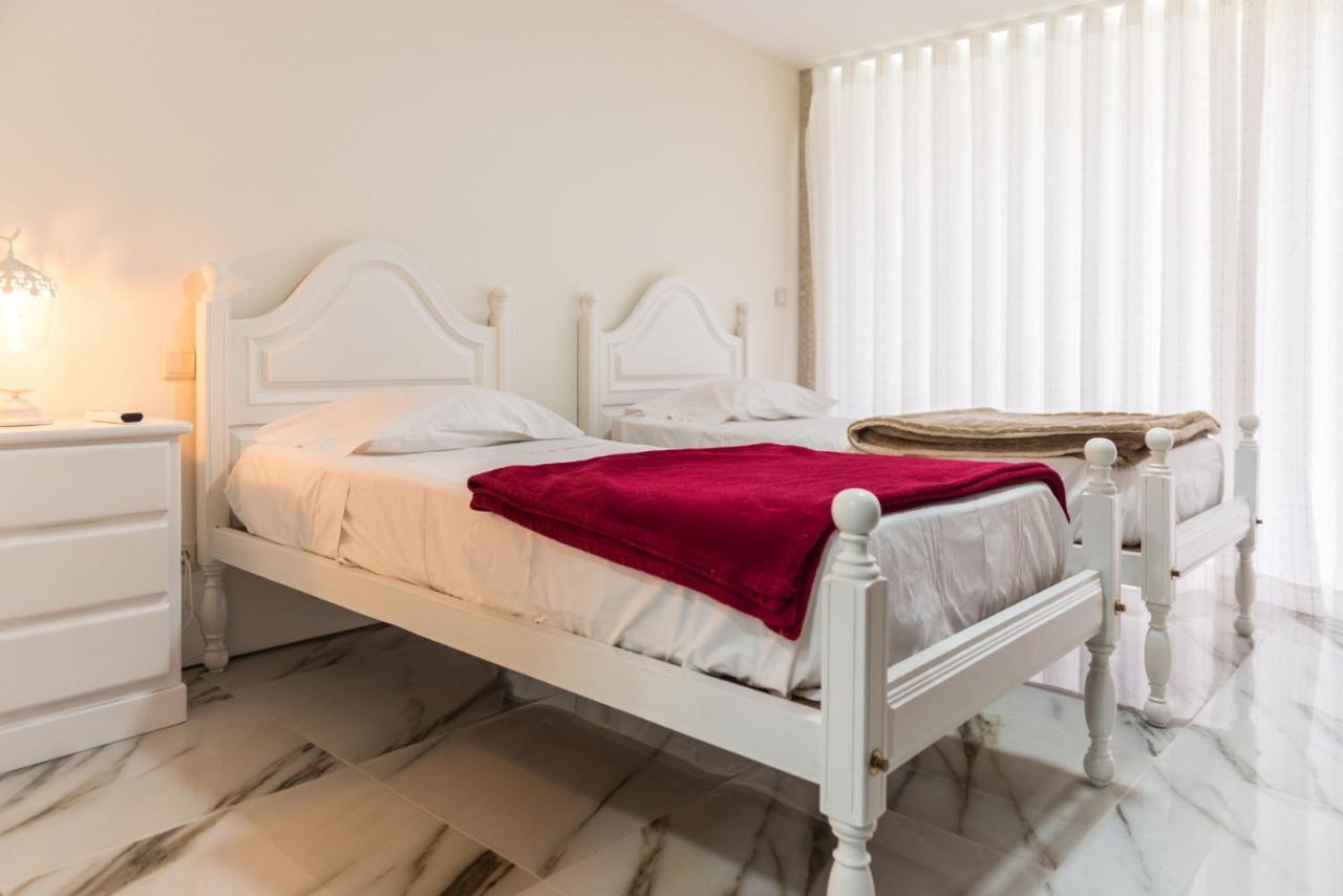Michel'S House Villa Еспосенде Екстериор снимка