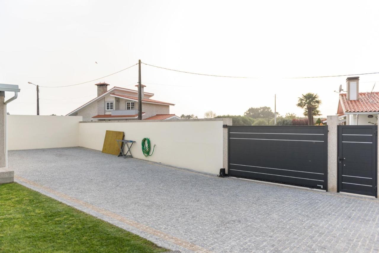 Michel'S House Villa Еспосенде Екстериор снимка